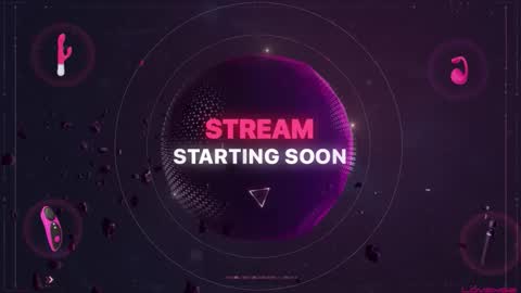 Snapshot of laurynrox chatting on October 27, 12:10 am Lauryn Roxx online show from October 27, 12:10 am