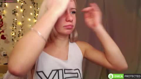 Mia online show from January 16, 3:37 am