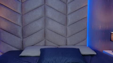 laya online show from September 14, 6:15 am