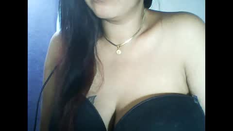 layanah12 online show from May 15, 2:24 pm