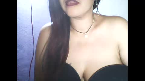layanah12 online show from May 11, 2:56 pm