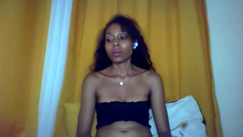 layannek online show from January 5, 5:49 pm