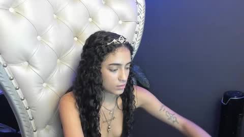 Layla online show from September 10, 1:17 am