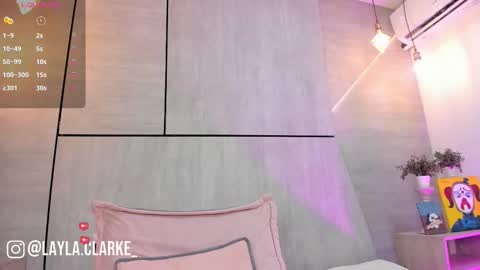 layla_clarke online show from March 21, 8:19 am