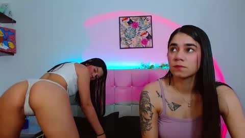 Lia and Rachel online show from February 4, 1:31 am