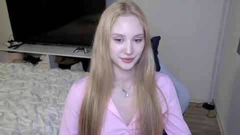 LaylaPretty001 online show from March 6, 7:51 am