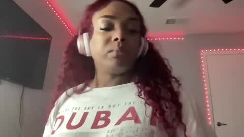 Snapshot of laylasimone97 chatting on March 11, 12:17 pm Sexy SImone online show from March 11, 12:17 pm