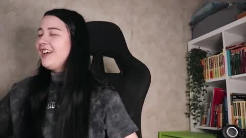 Lisa online show from February 17, 4:44 am