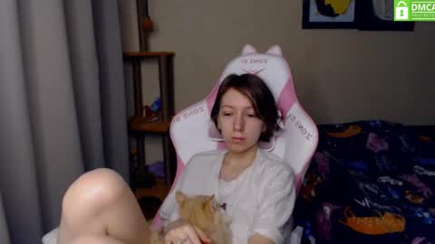 Leah  Gotty online show from December 2, 2:14 pm