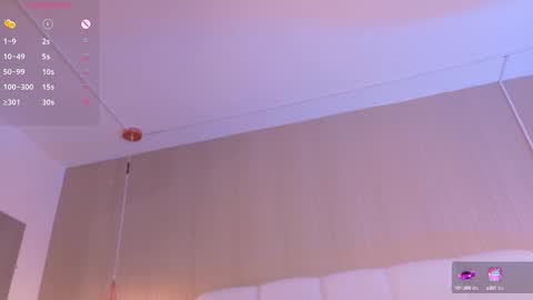 Snapshot of leah_bensoon chatting on September 24, 6:03 pm Leah online show from September 24, 6:03 pm