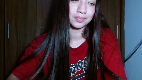 leanaalhub online show from December 12, 7:41 am