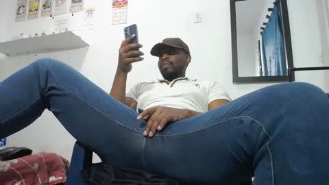 Latino hot online show from May 15, 11:01 pm