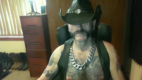 leathergreaser online show from October 21, 9:40 pm