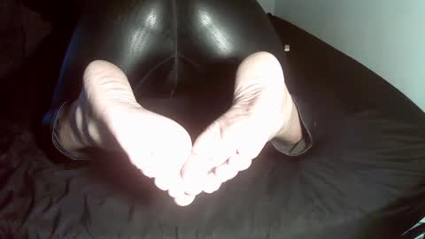 Snapshot of leatherman31 chatting on January 3, 11:03 am leatherman31 online show from January 3, 11:03 am