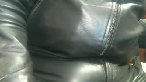 Leathermotocross online show from November 18, 6:44 pm