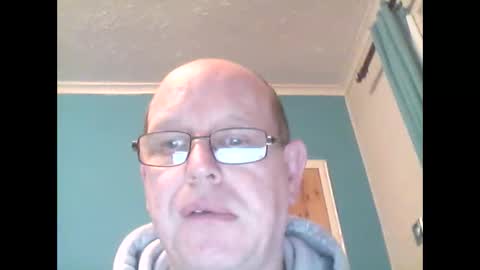 Snapshot of leatherpants68 chatting on October 30, 9:59 pm leatherpants68 online show from October 30, 9:59 pm