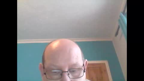 Snapshot of leatherpants68 chatting on October 26, 1:45 pm leatherpants68 online show from October 26, 1:45 pm