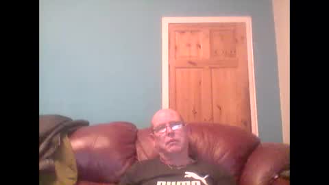 Snapshot of leatherpants68 chatting on October 5, 7:54 pm leatherpants68 online show from October 5, 7:54 pm