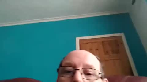 Snapshot of leatherpants68 chatting on September 14, 1:23 pm leatherpants68 online show from September 14, 1:23 pm