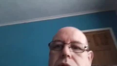 Snapshot of leatherpants68 chatting on October 3, 6:54 am leatherpants68 online show from October 3, 6:54 am