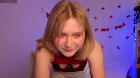 Ellie online show from May 27, 7:05 am