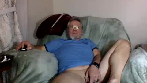 Snapshot of lebranleur71 chatting on February 1, 11:42 am lesbranleur71 online show from February 1, 11:42 am