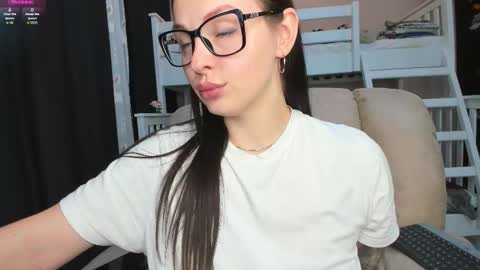 Snapshot of lecherous_wife chatting on September 28, 5:55 pm Anna online show from September 28, 5:55 pm