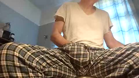 Snapshot of lechertachatte4444 chatting on October 5, 9:18 am lechertachatte4444 online show from October 5, 9:18 am