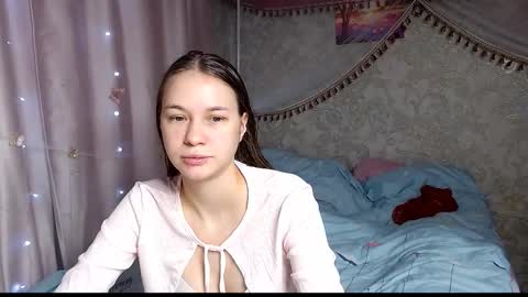 leila_bambi online show from December 19, 9:54 pm