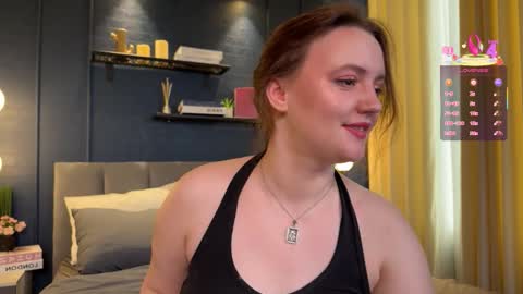 Lela online show from November 30, 6:37 pm