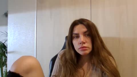 lena6122000 online show from November 27, 8:38 pm