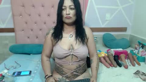 lena_lawson online show from November 29, 5:37 am