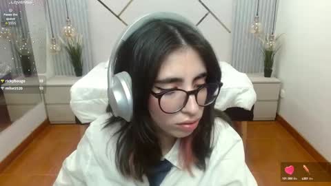 Snapshot of lena_roses chatting on September 11, 9:27 pm Lena online show from September 11, 9:27 pm
