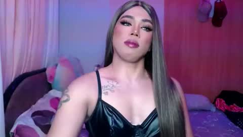 lena online show from November 23, 3:32 pm