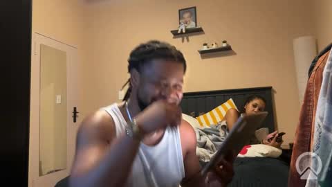 LennyandLisa online show from November 4, 8:54 pm