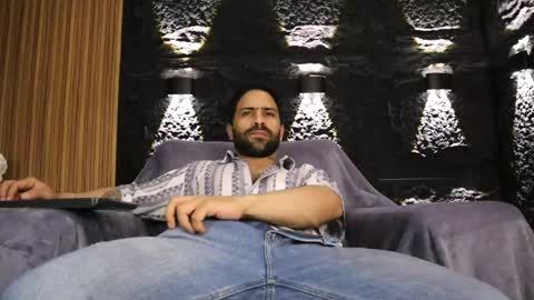 Leo  Diaz online show from May 25, 1:55 am