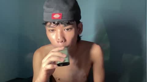 Snapshot of leo_hottiesexyasian chatting on October 14, 5:27 pm Leo online show from October 14, 5:27 pm