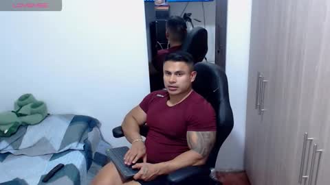 Leo online show from November 29, 12:18 am