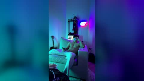 leogoldt online show from April 25, 4:36 am