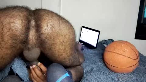 leo online show from November 30, 8:54 am