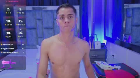 leomonnroe online show from April 4, 7:43 pm