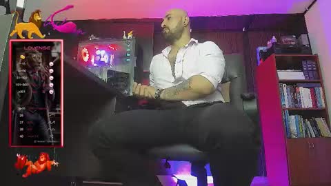 Snapshot of leon_1717 chatting on September 15, 10:00 pm Leon online show from September 15, 10:00 pm