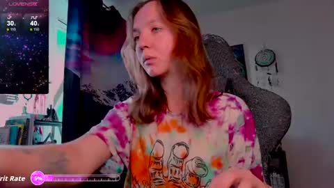 leona online show from July 13, 11:58 am