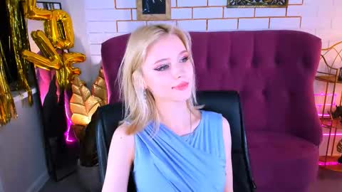 Snapshot of leonastone chatting on October 5, 5:53 pm leonastone online show from October 5, 5:53 pm