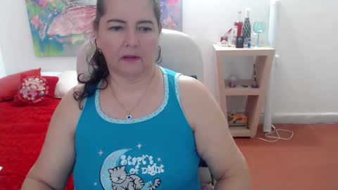 leonela   online show from February 8, 7:45 am