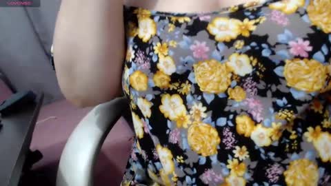 leonela   online show from March 12, 1:58 am