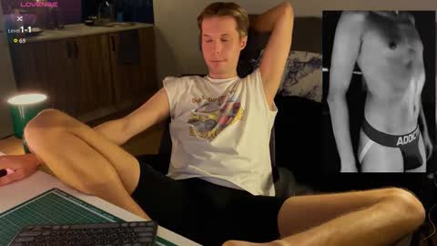 Leon online show from February 11, 1:37 pm