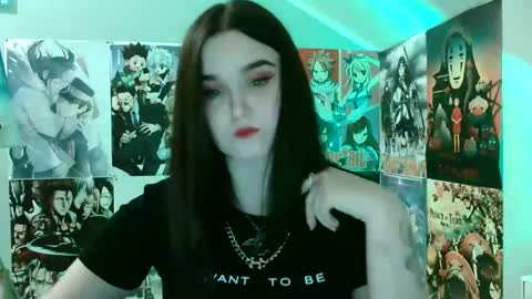 little secret online show from February 28, 9:44 pm