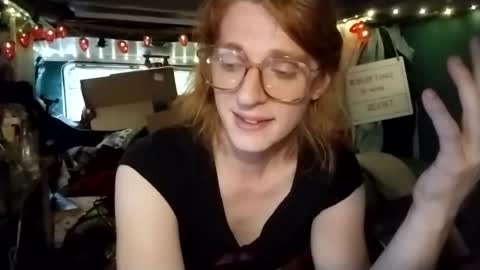 LesleyGumGrass- The Boring Trans girl online show from June 17, 2:22 pm