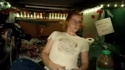 LesleyGumGrass- The Boring Trans girl online show from July 4, 3:43 am